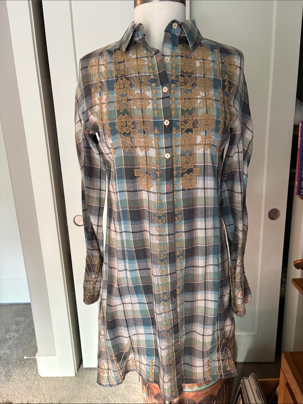 Johnny Was cotton Flannel button front Shirt Dress with tan azteclike Embroidery